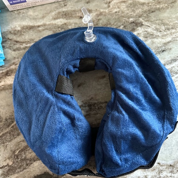 Calm Paws Inflatable Protective Collar Medium Dogs Neck size 10"-13" - Picture 4 of 5